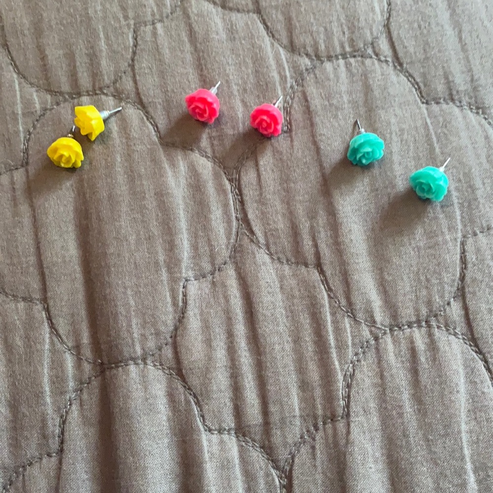 Cute summer rose earrings